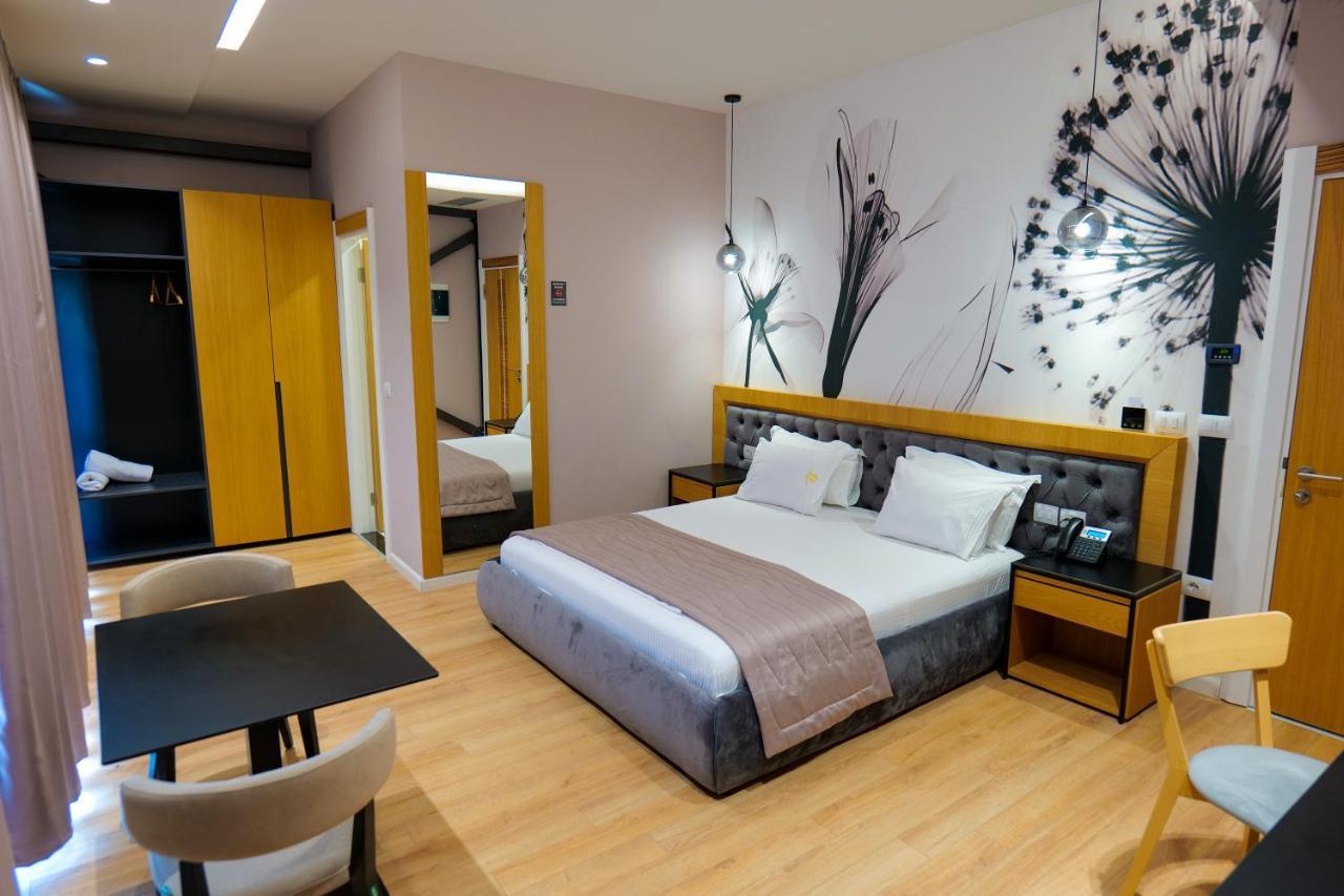 Lord Hotel Tirana Vore Exterior photo